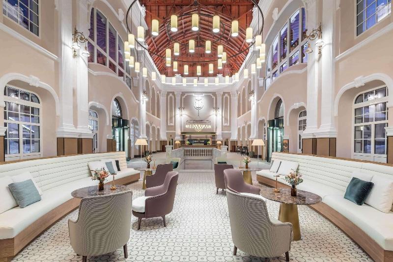 Canfranc Estacion Royal Hideaway Hotel Bagian luar foto