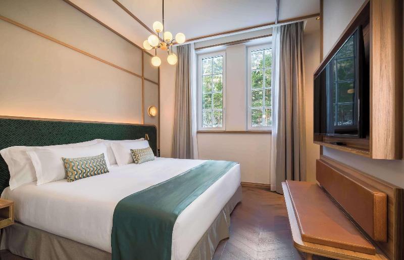 Canfranc Estacion Royal Hideaway Hotel Bagian luar foto