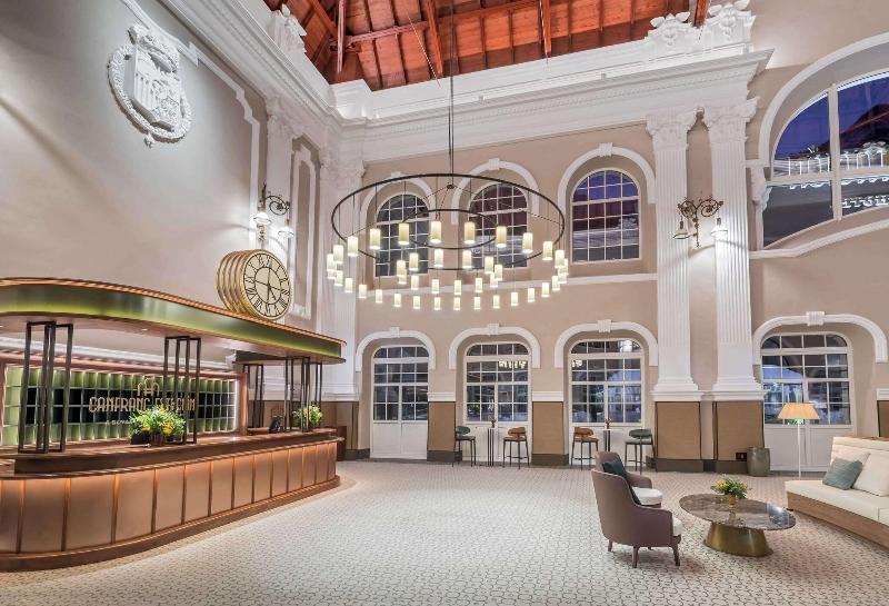 Canfranc Estacion Royal Hideaway Hotel Bagian luar foto