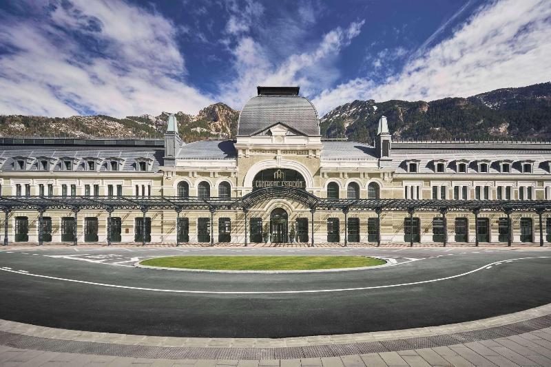 Canfranc Estacion Royal Hideaway Hotel Bagian luar foto