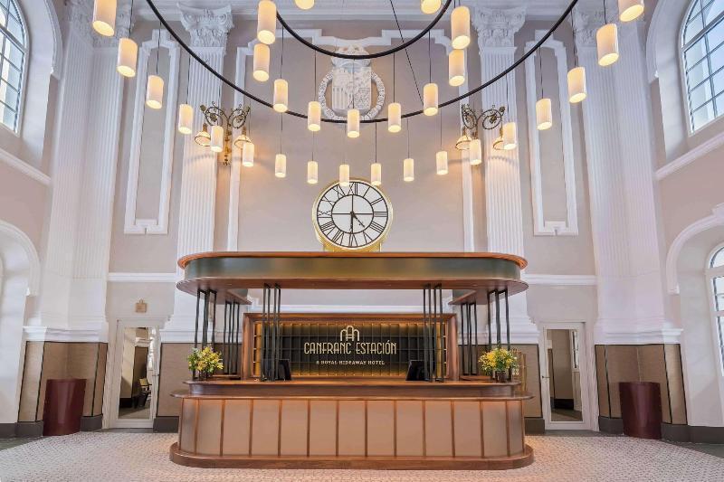 Canfranc Estacion Royal Hideaway Hotel Bagian luar foto