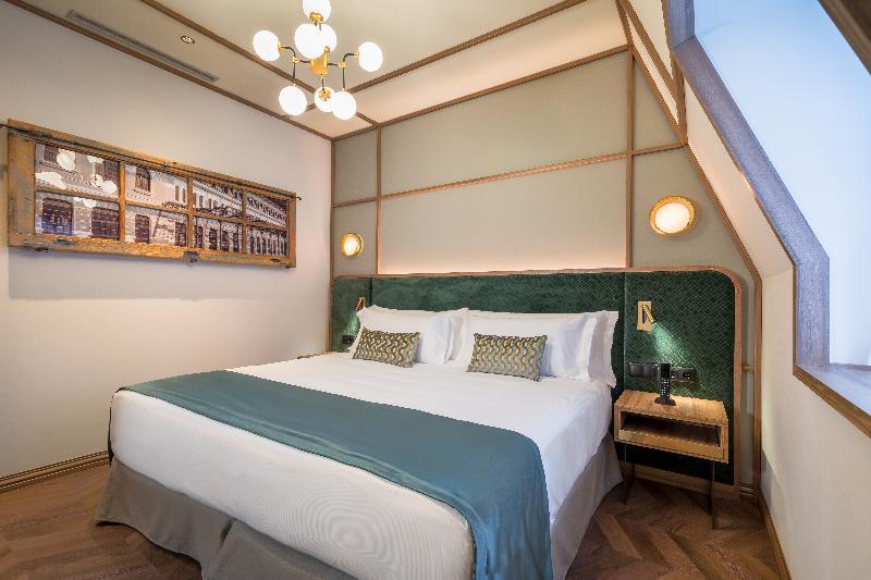 Canfranc Estacion Royal Hideaway Hotel Bagian luar foto